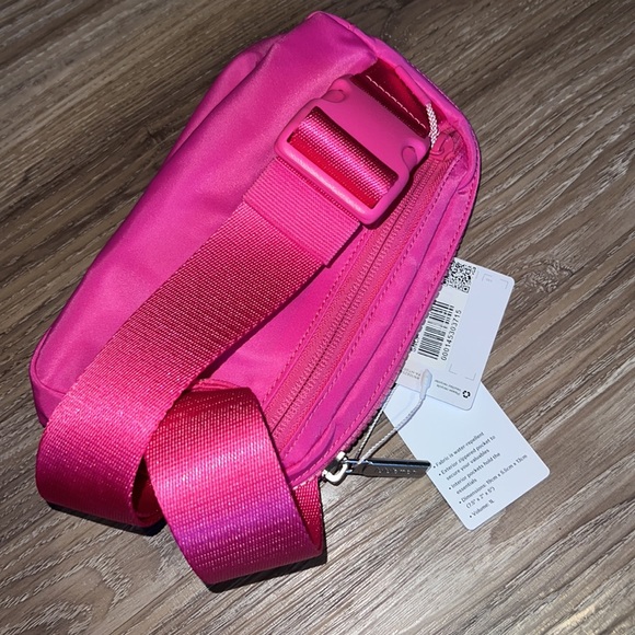 Lululemon sonic pink belt bag - Picture 6 of 8